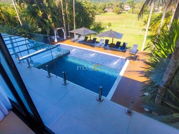 Casa à Venda no Condomínio Costa Verde Tabatinga com 7 suítes, na Praia de Tabatinga com 650m²