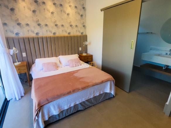 Casa à Venda no Condomínio Costa Verde Tabatinga com 7 suítes, na Praia de Tabatinga com 650m²
