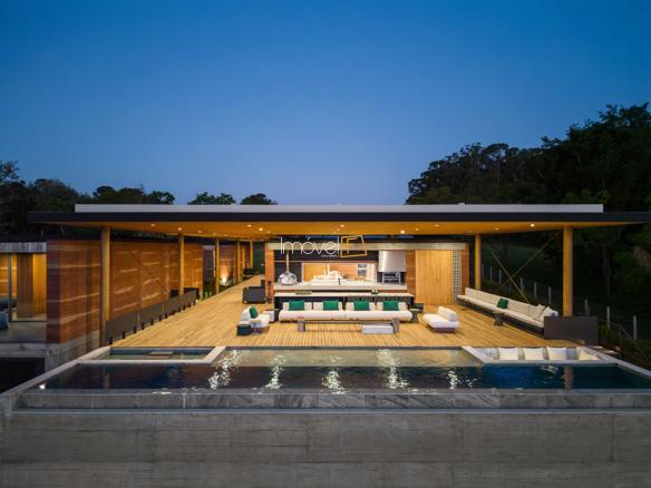Casa Pier a venda com 6 suítes, em Avaré com 970m²