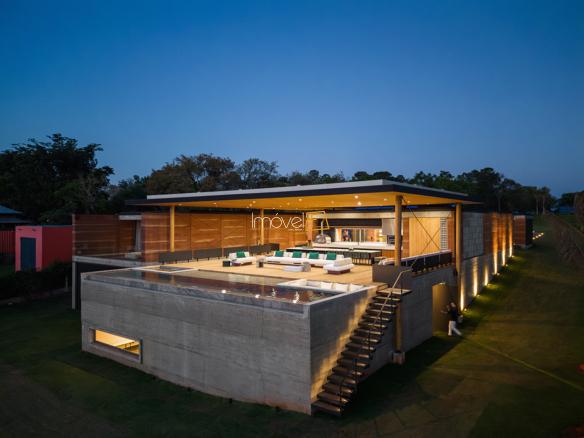 Casa Pier a venda com 6 suítes, em Avaré com 970m²