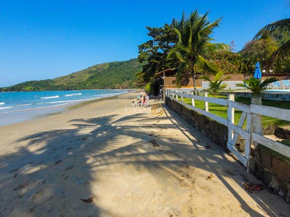 Casa para Venda com 10 quartos, em Fortaleza com 750m²