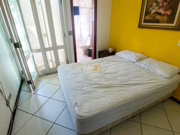 Casa para Venda com 10 quartos, em Fortaleza com 750m²