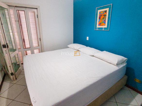 Casa para Venda com 10 quartos, em Fortaleza com 750m²