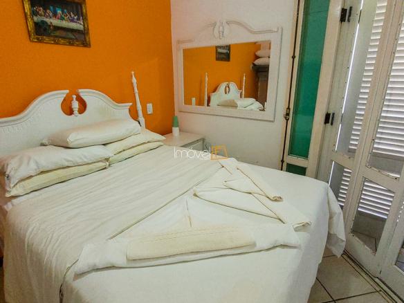 Casa para Venda com 10 quartos, em Fortaleza com 750m²