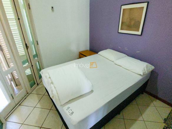 Casa para Venda com 10 quartos, em Fortaleza com 750m²