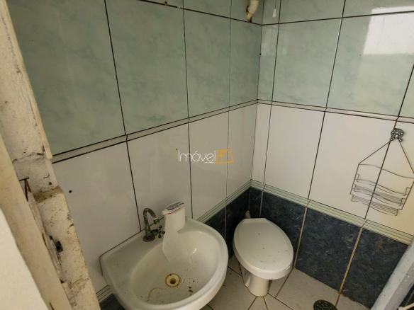 Casa para Venda com 10 quartos, em Fortaleza com 750m²