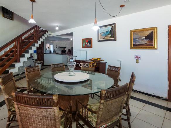 Casa para Venda com 10 quartos, em Fortaleza com 750m²