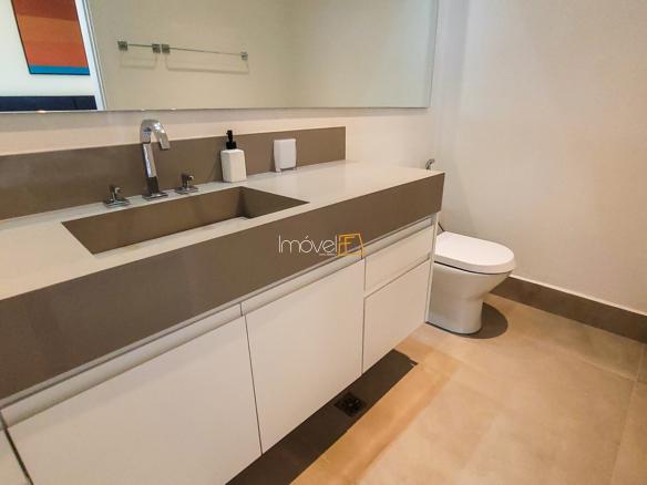 Casa no Condomínio Ponta das Toninhas com 604 m² em Ubatuba
