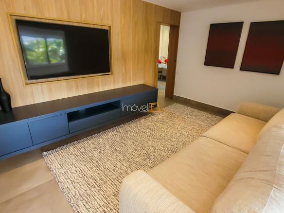 Casa no Condomínio Ponta das Toninhas com 604 m² em Ubatuba
