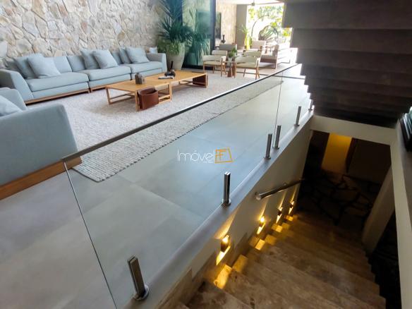 Casa no Condomínio Ponta das Toninhas com 604 m² em Ubatuba
