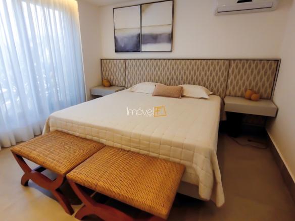 Casa no Condomínio Ponta das Toninhas com 604 m² em Ubatuba