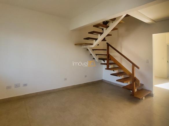 Casa Triplex com 130M2 no Indaia Caraguatatuba