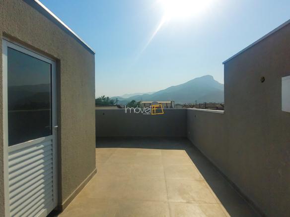 Casa Triplex com 130 M2 no Indaiá Caraguatatuba