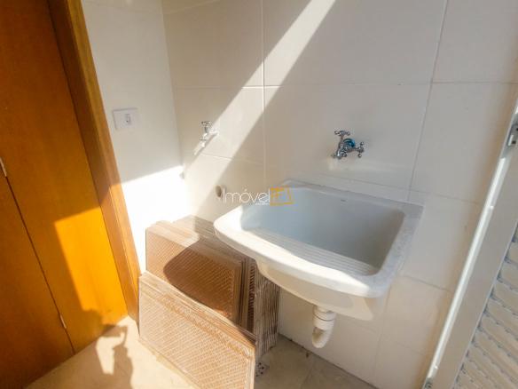 Casa Triplex com 130 M2 no Indaiá Caraguatatuba