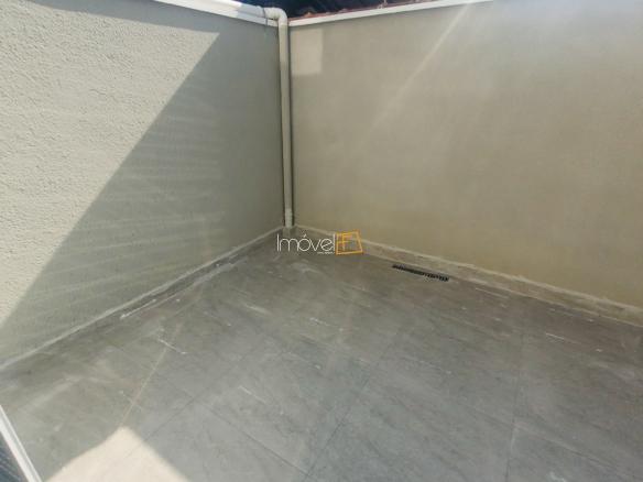 Casa Triplex com 130 M2 no Indaiá Caraguatatuba