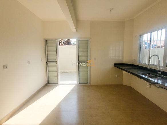 Casa Triplex com 130 M2 no Indaiá Caraguatatuba
