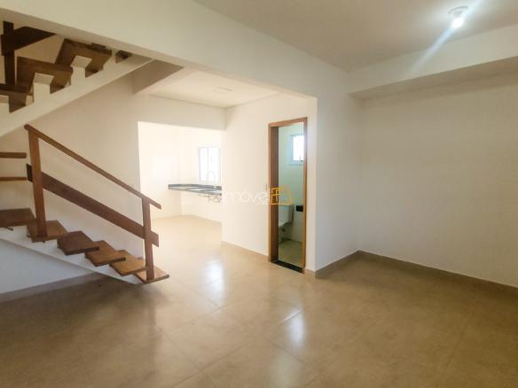 Casa Triplex com 130 M2 no Indaiá Caraguatatuba