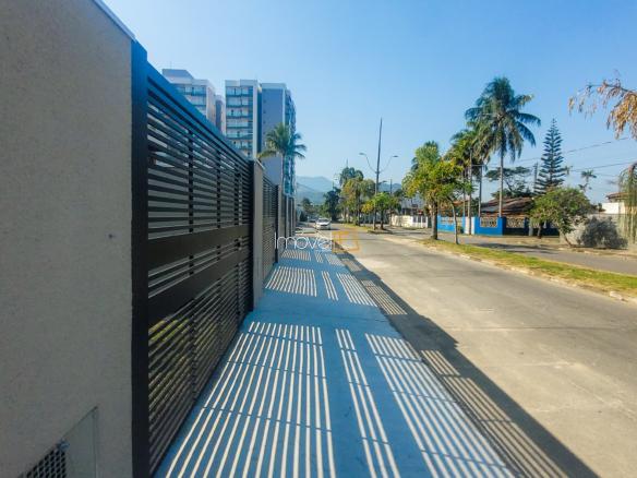 Casa Triplex com 130 M2 no Indaiá Caraguatatuba