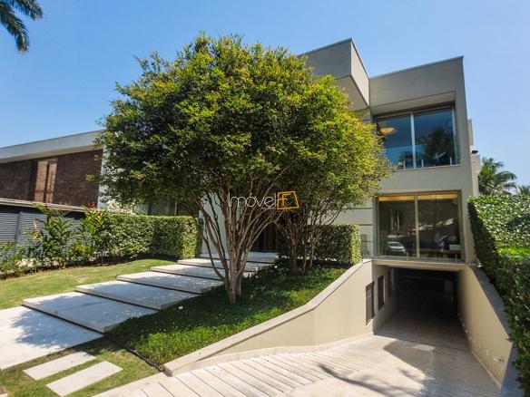 Casa para Temporada Condomínio Costa Verde Tabatinga com 8 Suítes e 692m²