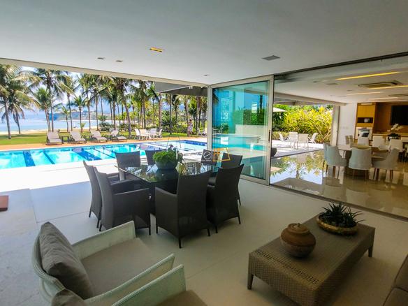 Casa para Temporada Condomínio Costa Verde Tabatinga com 8 Suítes e 692m²