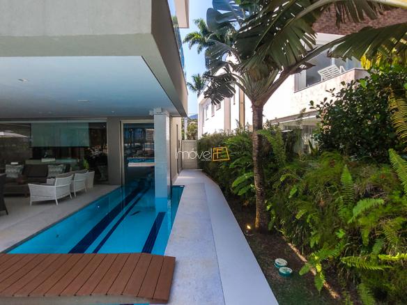 Casa para Temporada Condomínio Costa Verde Tabatinga com 8 Suítes e 692m²