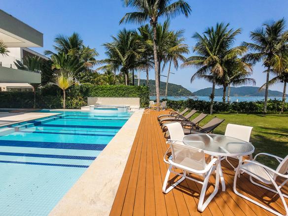 Casa para Temporada Condomínio Costa Verde Tabatinga com 8 Suítes e 692m²