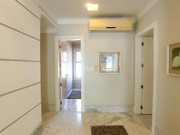 Casa à Venda no Condomínio Costa Verde Tabatinga com 8 suítes e 872 m²