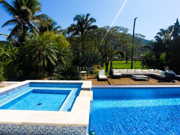 Casa à Venda no Condomínio Costa Verde Tabatinga com 8 suítes e 872 m²