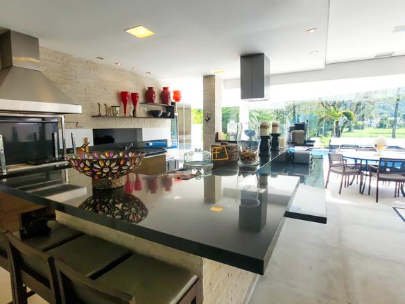 Casa à Venda no Condomínio Costa Verde Tabatinga com 8 suítes e 872 m²