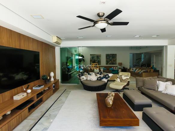 Casa à Venda no Condomínio Costa Verde Tabatinga com 8 suítes e 872 m²