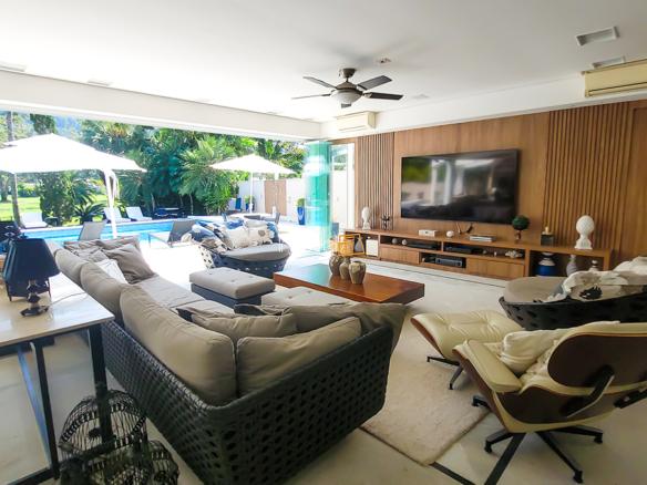 Casa à Venda no Condomínio Costa Verde Tabatinga com 8 suítes e 872 m²