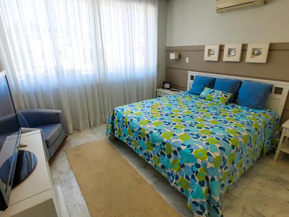 Casa à Venda no Condomínio Costa Verde Tabatinga com 8 suítes e 872 m²