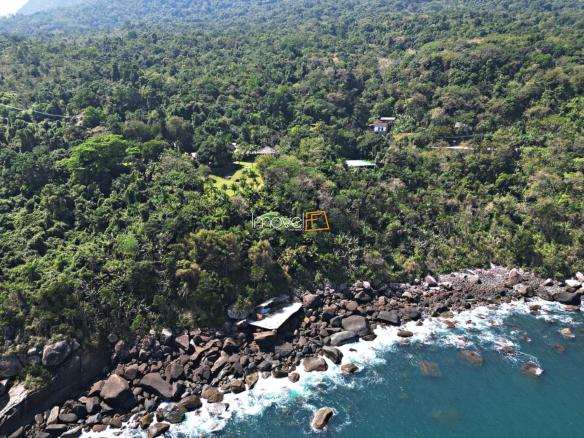 Casa em Ilhabela com 7 suítes, Borrifos com 1.003,41m²