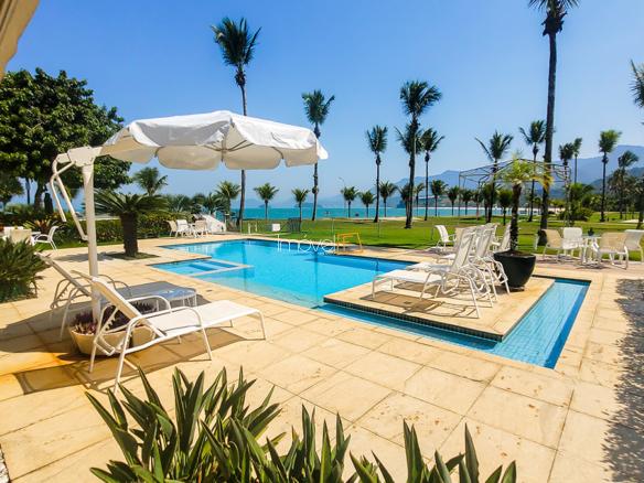 Casa à Venda Frente Mar no Condomínio Costa Verde Tabatinga com 7 quartos, na Praia de Tabatinga com 588m²