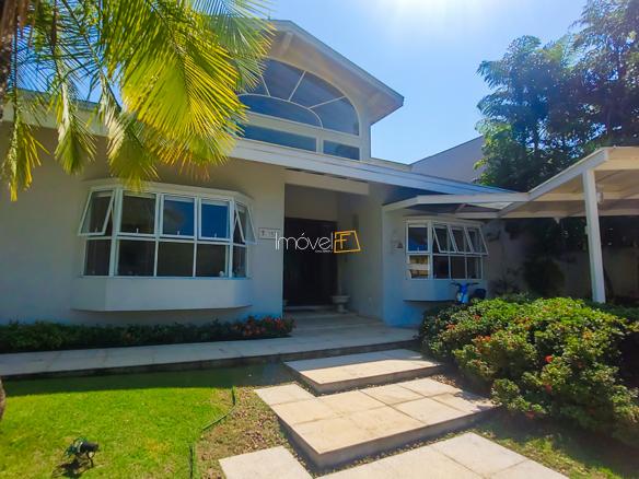 Casa à Venda Frente Mar no Condomínio Costa Verde Tabatinga com 7 quartos, na Praia de Tabatinga com 588m²