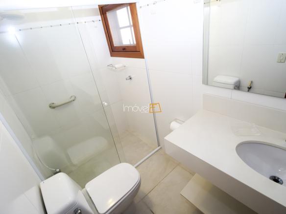 Casa para Venda e Aluguel Temporada Condomínio Costa Verde Tabatinga com 6 quartos, na Praia de Tabatinga com 570m²