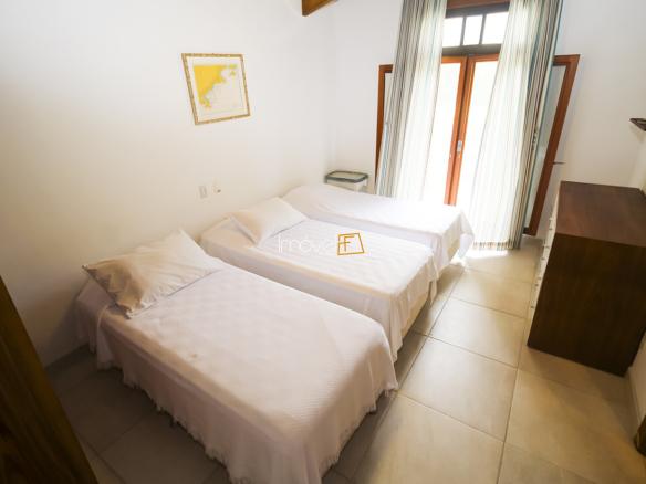 Casa para Venda e Aluguel Temporada Condomínio Costa Verde Tabatinga com 6 quartos, na Praia de Tabatinga com 570m²