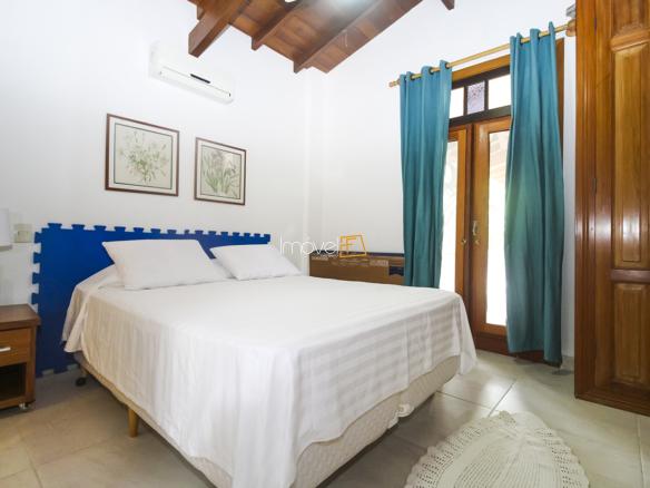 Casa para Venda e Aluguel Temporada Condomínio Costa Verde Tabatinga com 6 quartos, na Praia de Tabatinga com 570m²