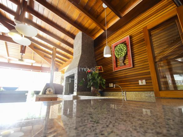 Casa para Venda e Aluguel Temporada Condomínio Costa Verde Tabatinga com 6 quartos, na Praia de Tabatinga com 570m²