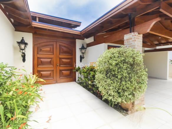Casa para Venda e Aluguel Temporada Condomínio Costa Verde Tabatinga com 6 quartos, na Praia de Tabatinga com 570m²