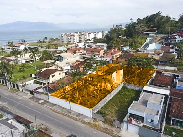 Casa para Venda e locação com 5 dormitórios, em Massaguaçu com 1350m²