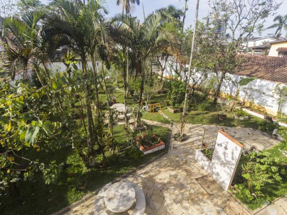 Casa para Venda e locação com 5 dormitórios, em Massaguaçu com 1350m²