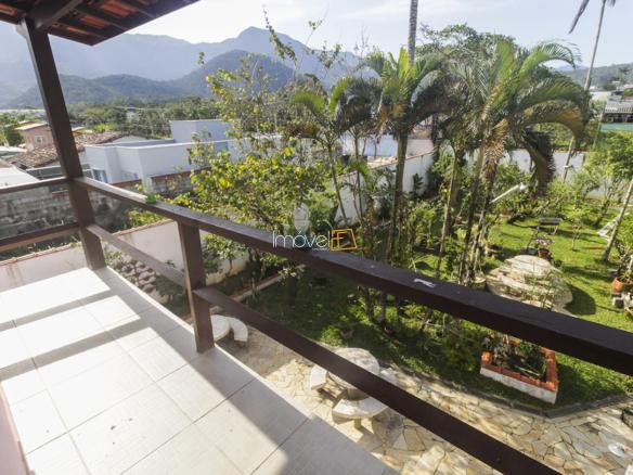 Casa para Venda e locação com 5 dormitórios, em Massaguaçu com 1350m²