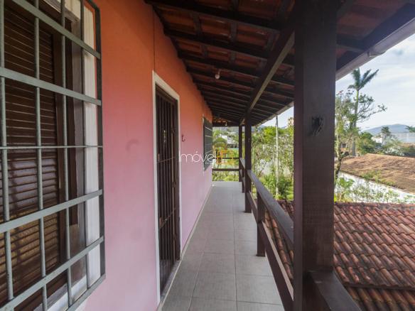 Casa para Venda e locação com 5 dormitórios, em Massaguaçu com 1350m²