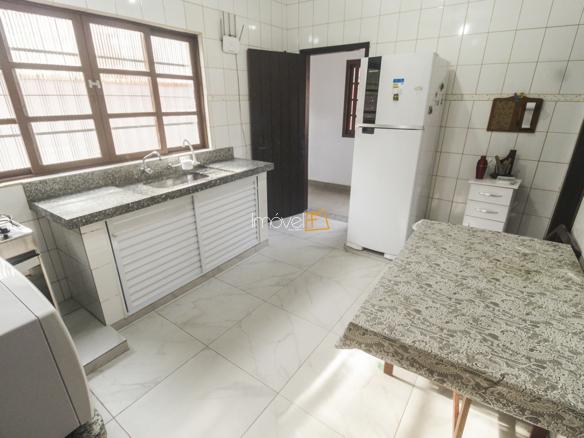 Casa para Venda e locação com 5 dormitórios, em Massaguaçu com 1350m²