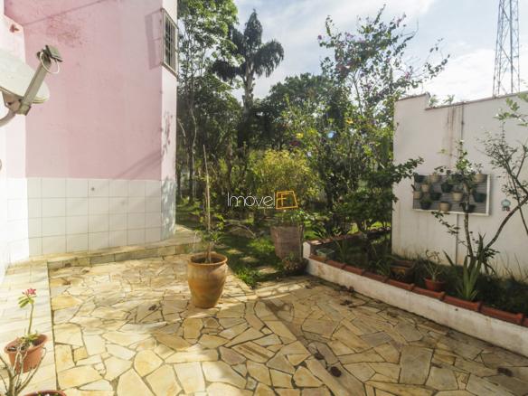Casa para Venda e locação com 5 dormitórios, em Massaguaçu com 1350m²