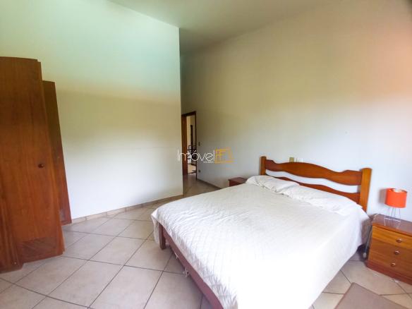Casa à locação no Condomínio Costa Verde Tabatinga com 4 suítes e 800m², na Praia da Tabatinga