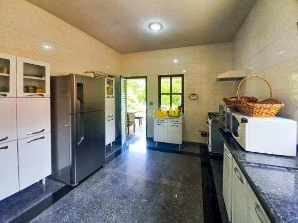 Casa à locação no Condomínio Costa Verde Tabatinga com 4 suítes e 800m², na Praia da Tabatinga