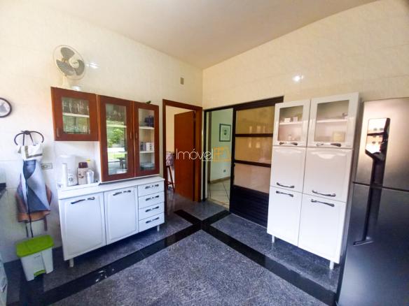 Casa à locação no Condomínio Costa Verde Tabatinga com 4 suítes e 800m², na Praia da Tabatinga