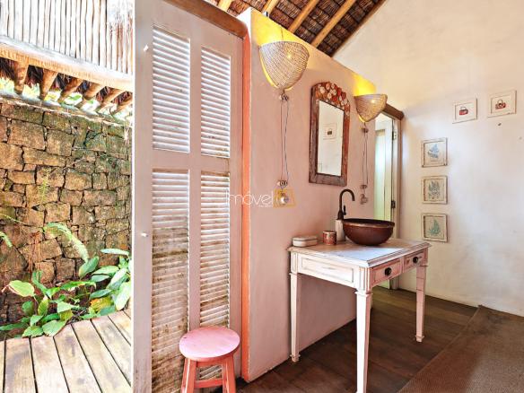 Casa em Ilhabela com 7 suítes, Borrifos com 1.003,41m²